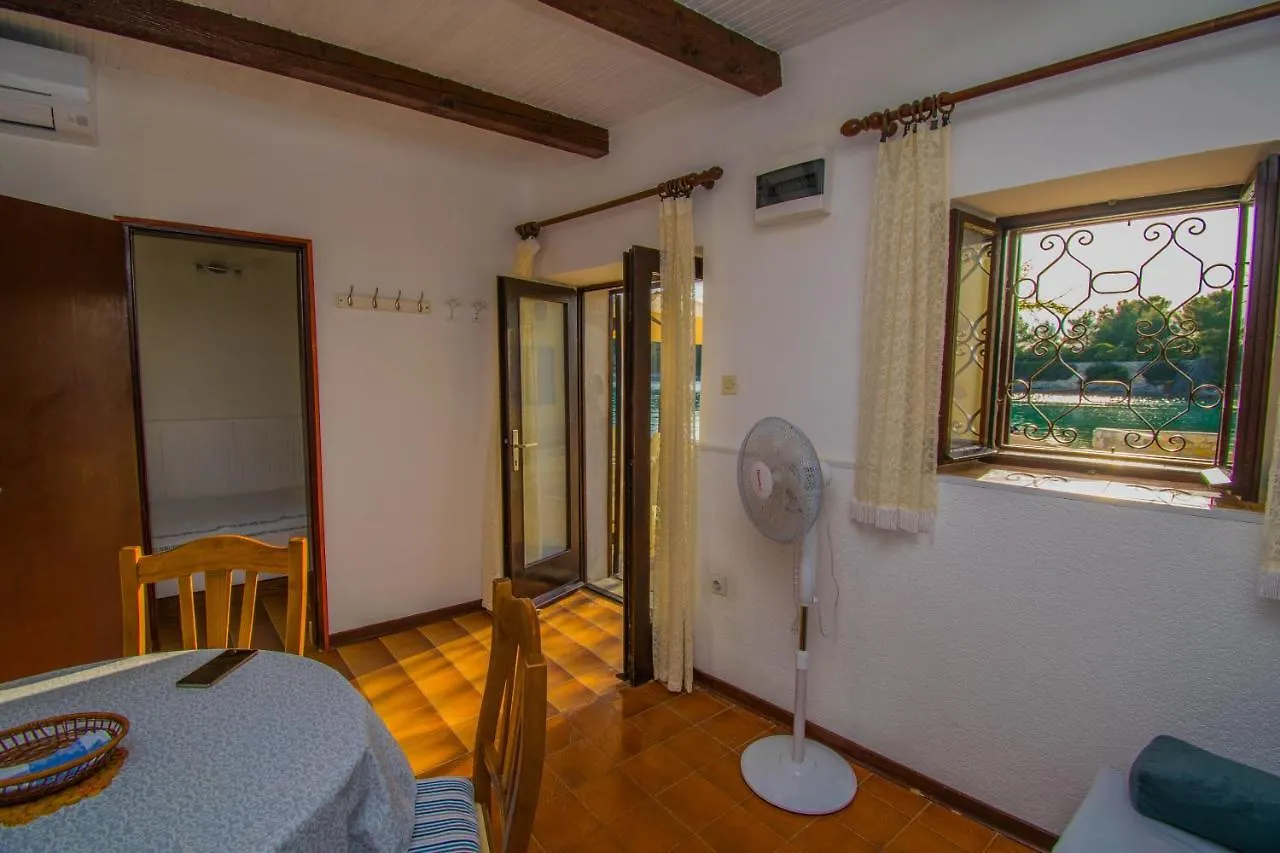 Apartment Holiday House Punta Blue & Orange 5M From The Sea, Island Cres Punta Kriza Croatia