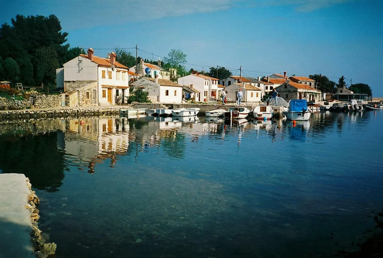 Holiday House Punta Blue & Orange 5M From The Sea, Island Cres Punta Kriza 0*,  Croatia