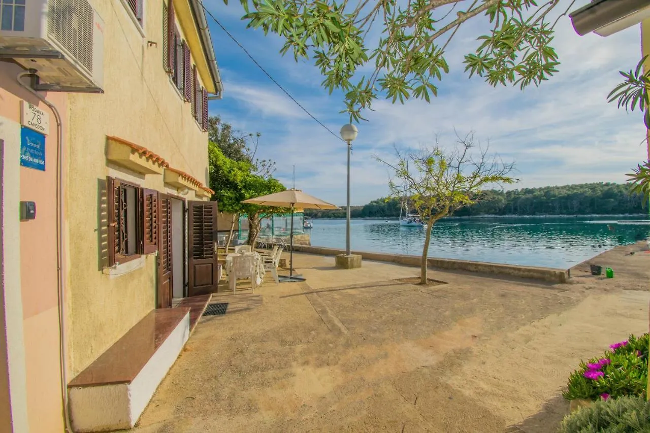 Apartment Holiday House Punta Blue & Orange 5M From The Sea, Island Cres Punta Kriza Croatia